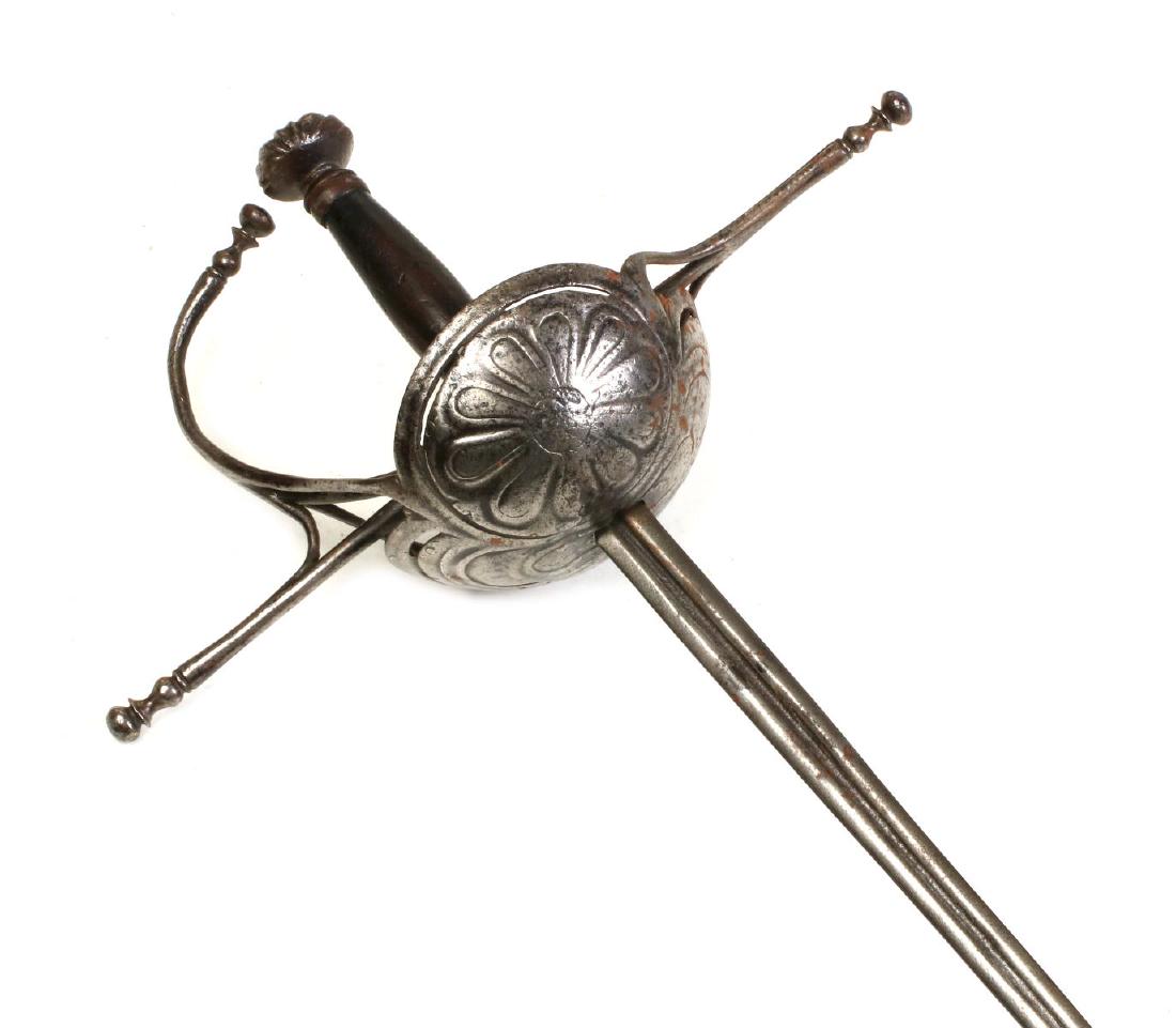CIRCA 1750 EUROPEAN CUP HILT RAPIER (1 of 10)