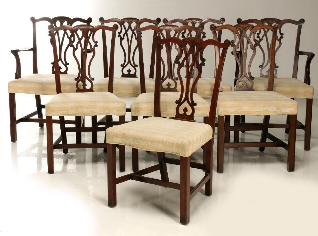 EIGHT FINE CARVED CHIPPENDALE STYLE DINING CHAIRS (1 of 7)