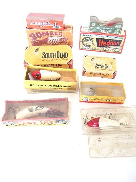 LOT OF VINTAGE BOXED FISHING LURES