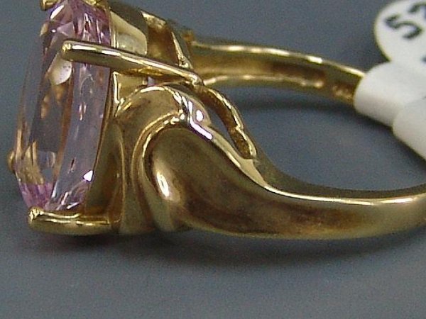 LADIES 10K ESTATE RING W/ VIOLET PINK OVAL KUNZITE - 3