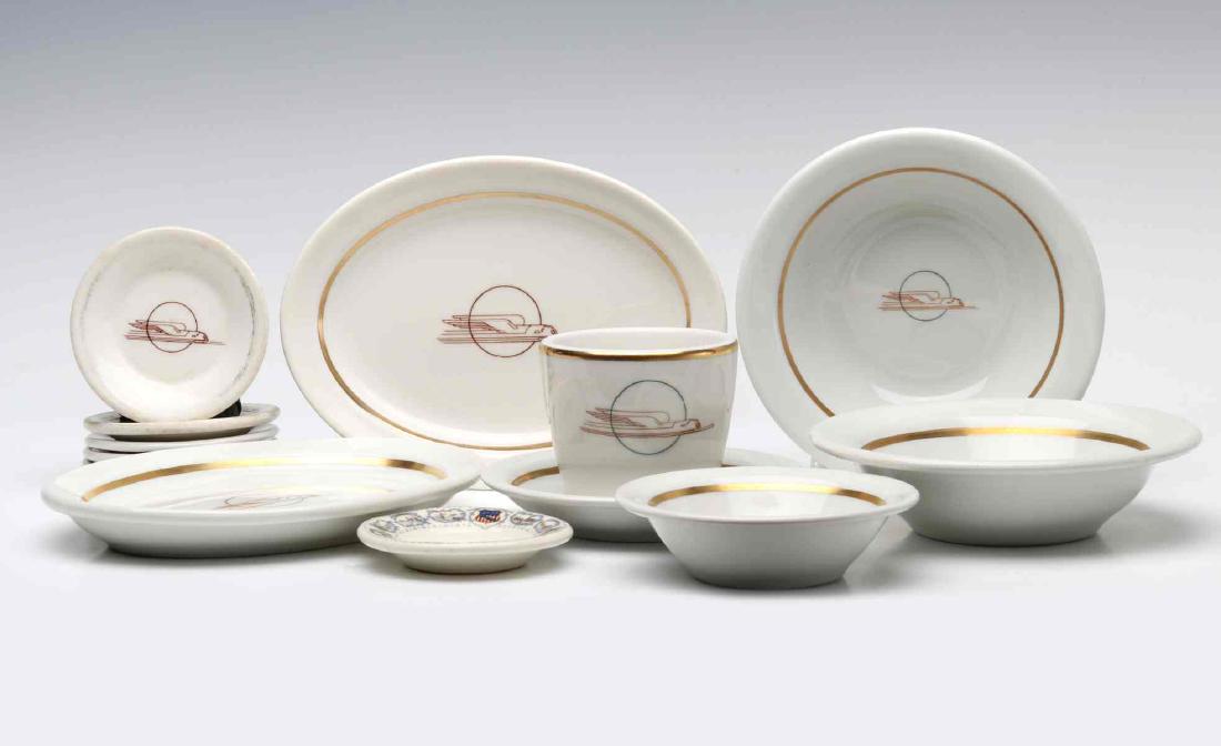 UNION PACIFIC RAILROAD WINGED STREAMLINER CHINA (1 of 20)