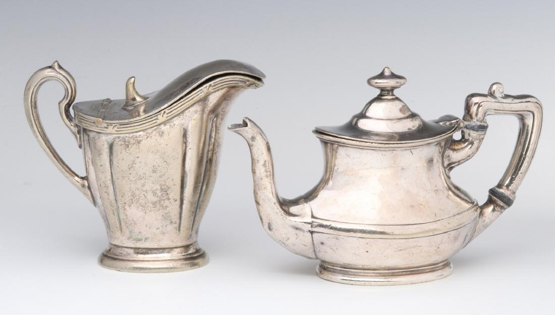 ROCK ISLAND RAILROAD SILVER SYRUP AND TEAPOT (1 of 6)