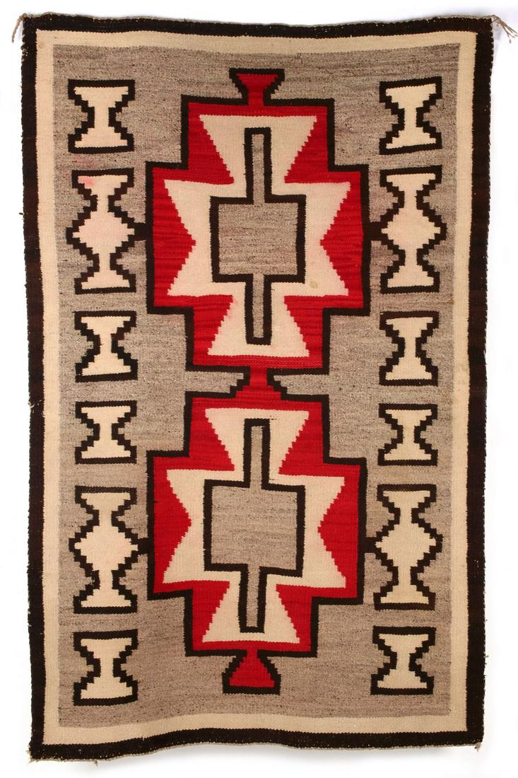 A BOLD NAVAJO GANADO WOOL WEAVING CIRCA 1920 (1 of 16)