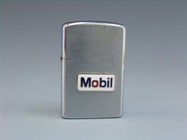 MOBIL GASOLINE VINTAGE LIGHTER W/ ENAMEL EMBLEM