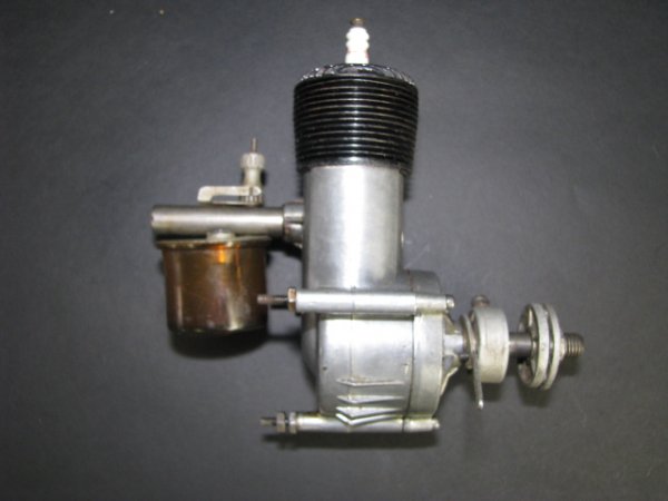 OHLSSON & RICE 19 SIDE PORT MODEL AIRPLANE ENGINE - 2