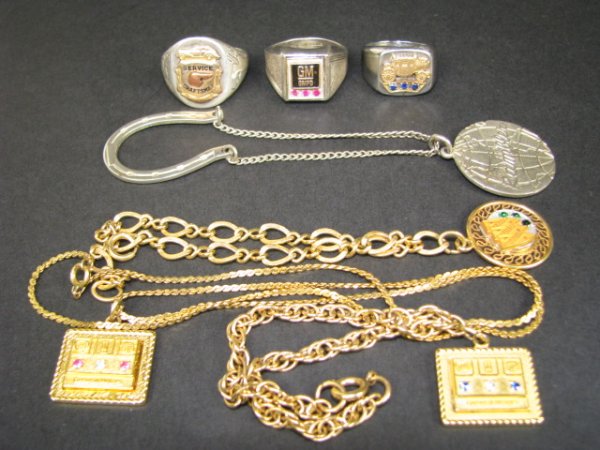 VINTAGE GENERAL MOTORS SERVICE MEDALS & RINGS