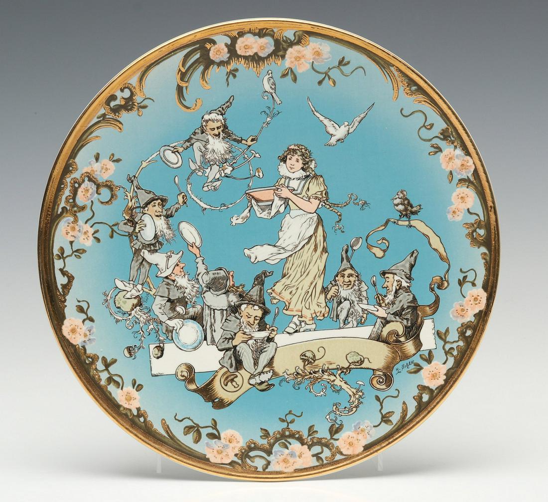 AN ETCHED GERMAN CERAMIC CHARGER SIGNED SCHLITT (1 of 10)