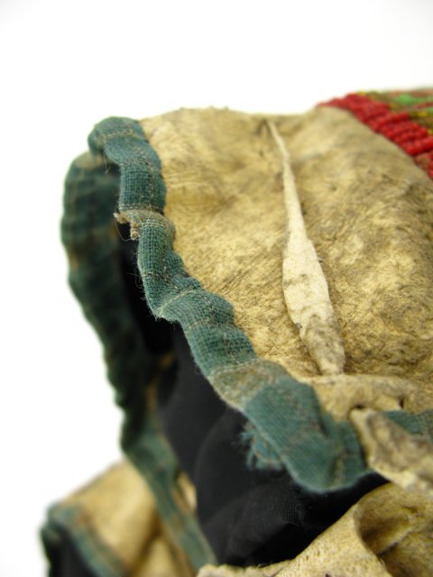 ANTIQUE AMERICAN INDIAN BEADED MOCCASINS - 4