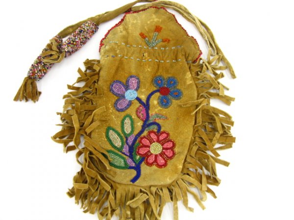 ANTIQUE AMERICAN INDIAN BEADED BAG - 2
