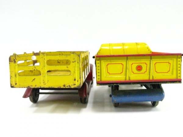 LOT OF 2 MARX PRESSED STEEL TOY TRUCKS - 3