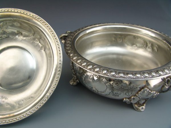 HEAVY SP COVERED VEGETABLE DISH - 7