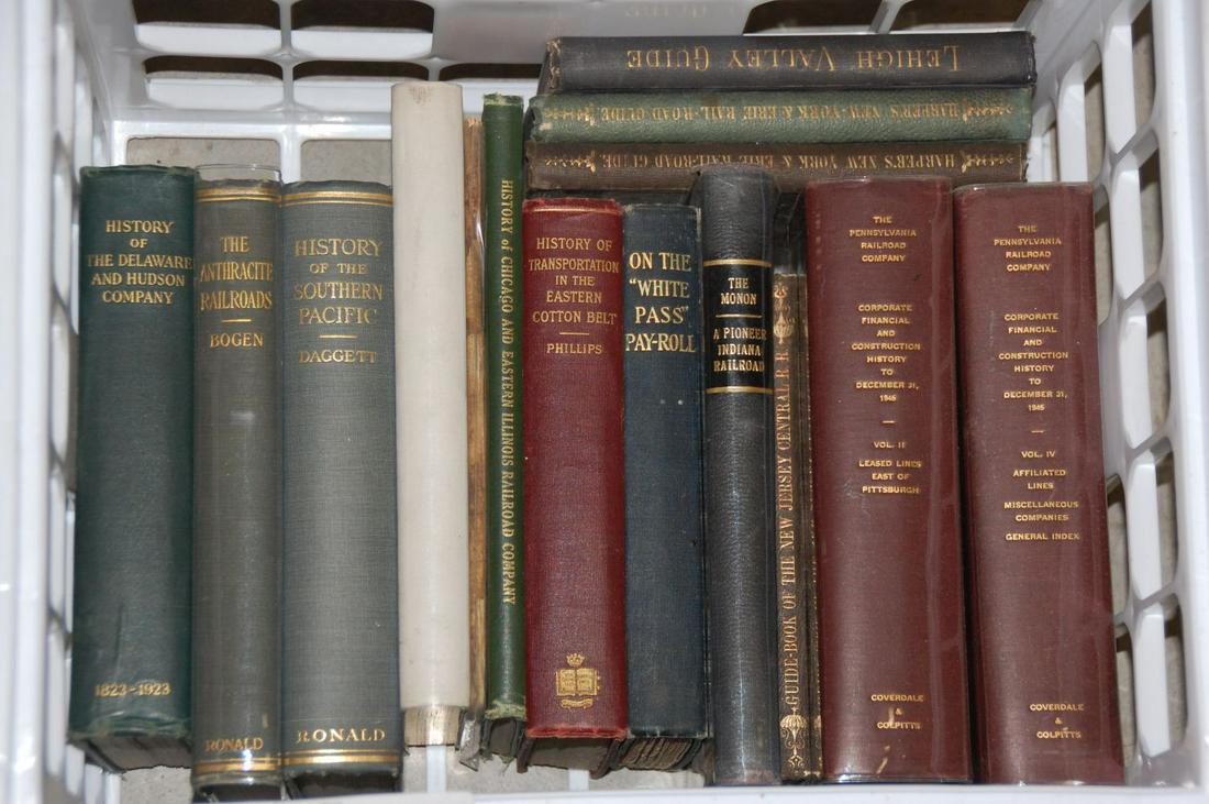 RAILROAD HISTORY AND MANUALS (1 of 5)