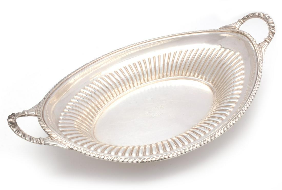 AT&SF SANTA FE SILVER PLATED BREAD TRAY (1 of 7)