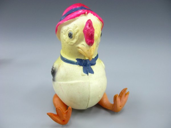 4 VINTAGE CELLULOID CHICKEN OR CHICK FIGURES - 10