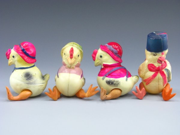 4 VINTAGE CELLULOID CHICKEN OR CHICK FIGURES - 2