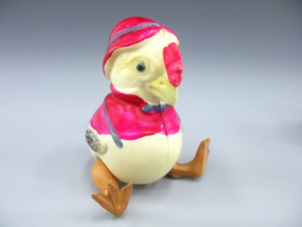 4 VINTAGE CELLULOID CHICKEN OR CHICK FIGURES - 8
