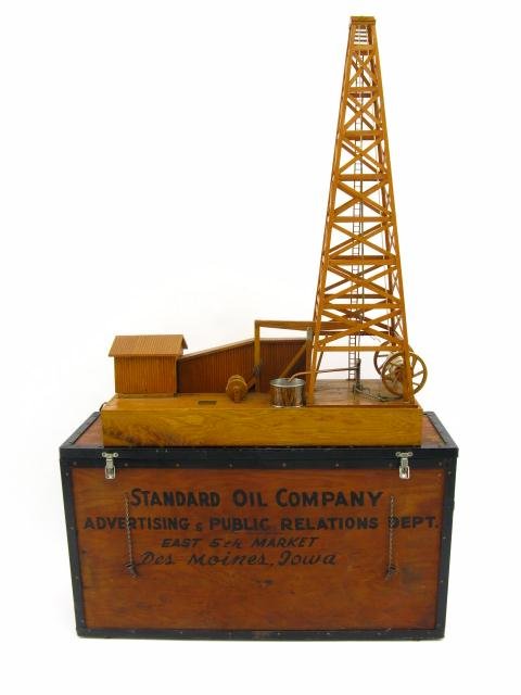 OLD STANDARD OIL WELL DERRICK WORKING MODEL - 2