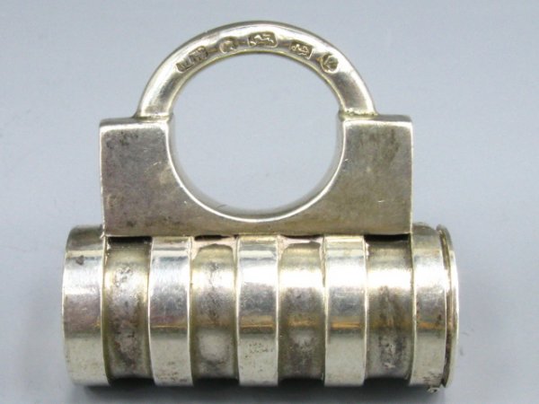 SILVER COMBINATION LOCK VINAIGRETTE