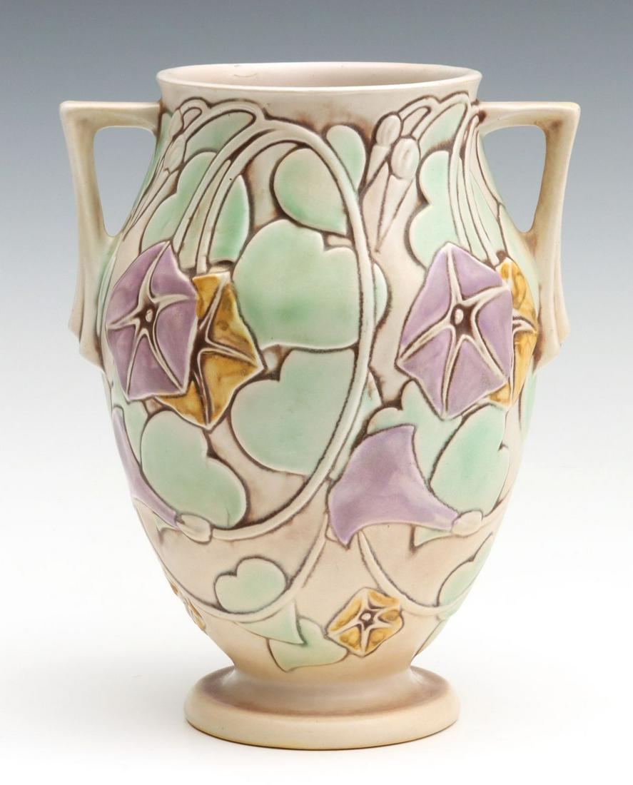 A ROSEVILLE MORNING GLORY PATTERN ART POTTERY VASE (1 of 12)