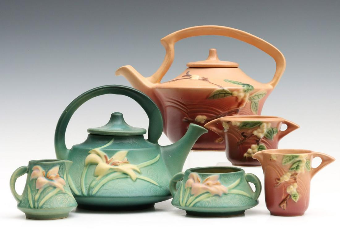 ROSEVILLE SNOWBERRY & ZEPHYR LILY ART POTTERY TEA SETS (1 of 11)