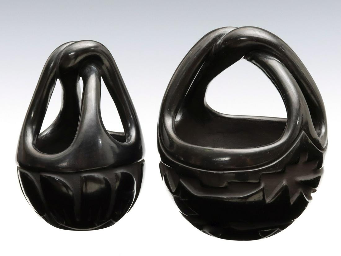 TWO SANTA CLARA PUEBLO CARVED POTTERY BASKETS (1 of 9)