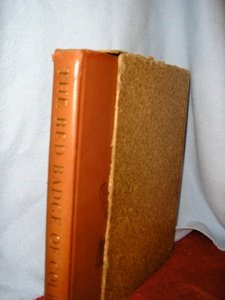 STEPHEN CRANE THE RED BADGE OF COURAGE ILLUS: Illustrated and SIGNED by John Steuart Curry; intro by Carl Van Doren. #961 of 1000 copies. Box is split and worn at edges. Limited Editions Club, 1944.