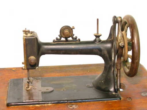 540: EARLY DAVIS TREADLE SEWING MACHINE