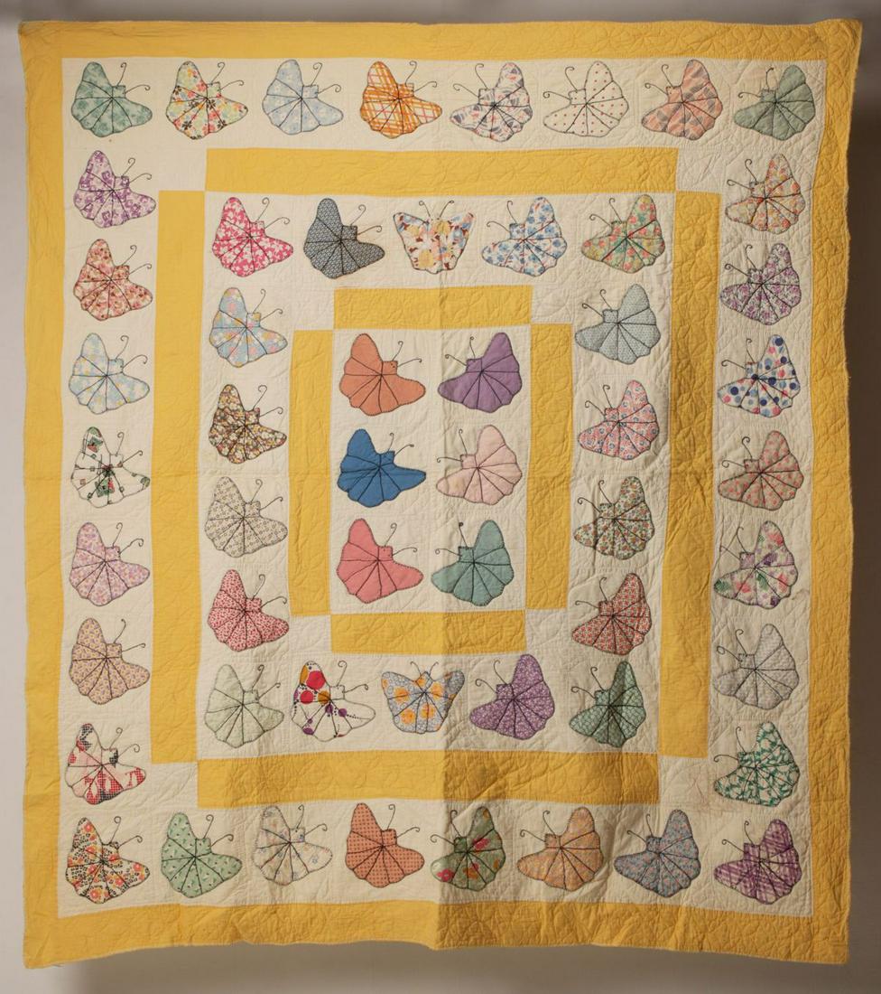 A 1930s BUTTERFLY EMBROIDERED APPLIQUE QUILT (1 of 20)