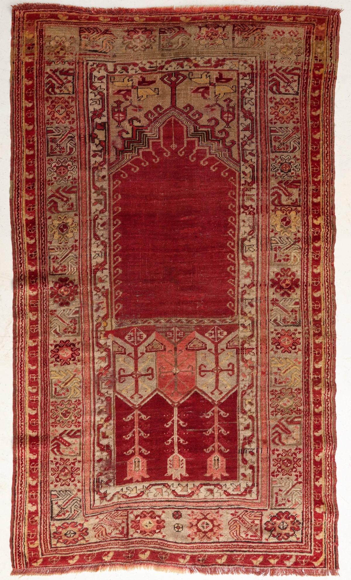 AN ANTIQUE LADIK TURKISH PRAYER RUG (1 of 8)