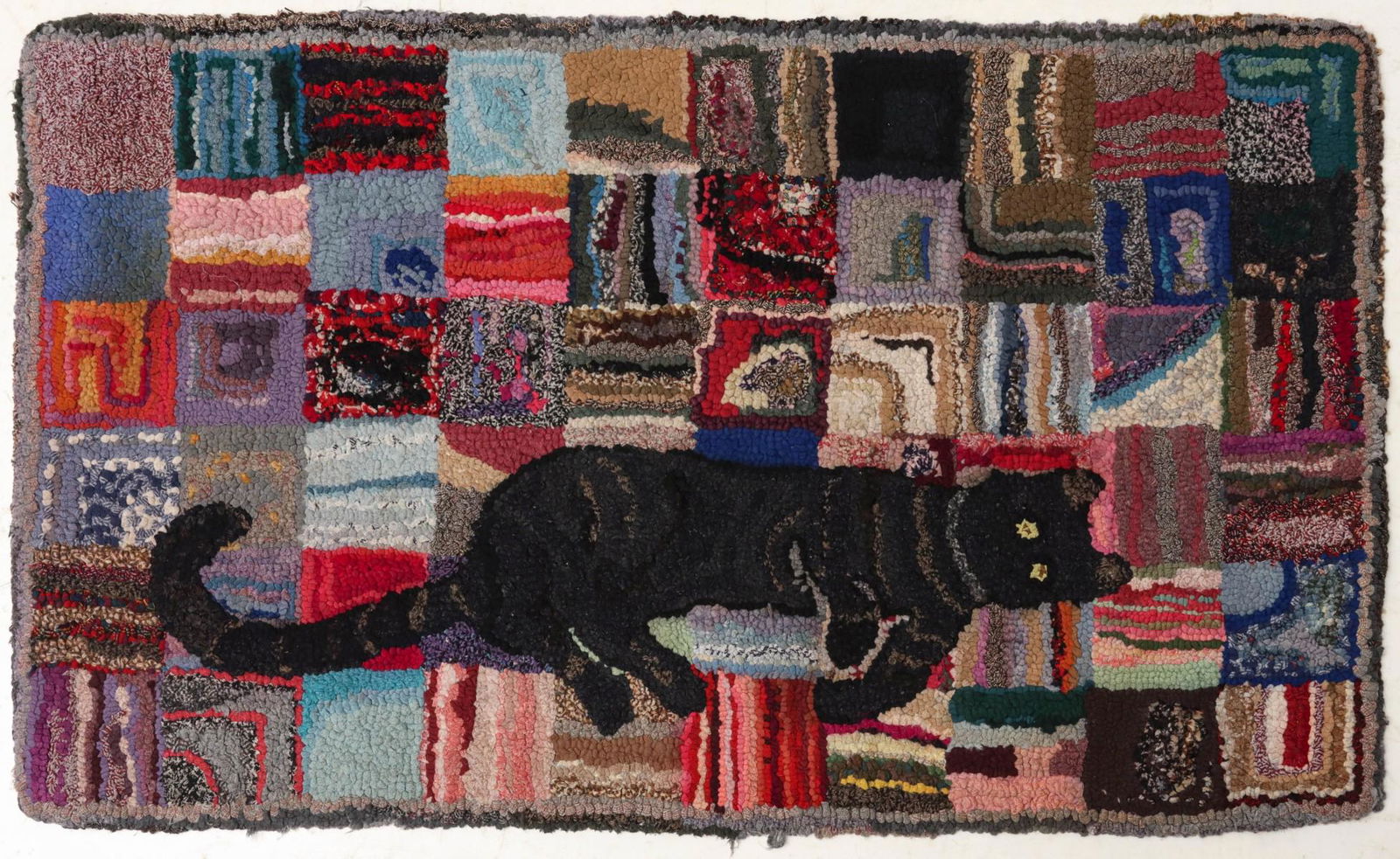 A GOOD EARLY 20TH CENTURY HOOKED RUG WITH CAT (1 of 6)
