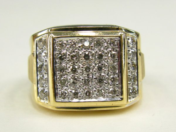 GENT'S 14K DIAMOND FASHION RING