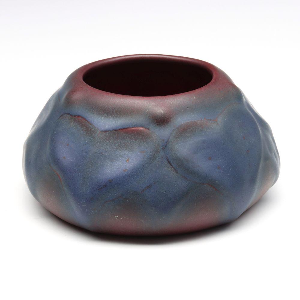 A MULBERRY GLAZE VAN BRIGGLE POT USA MARK 1922-1926 (1 of 10)