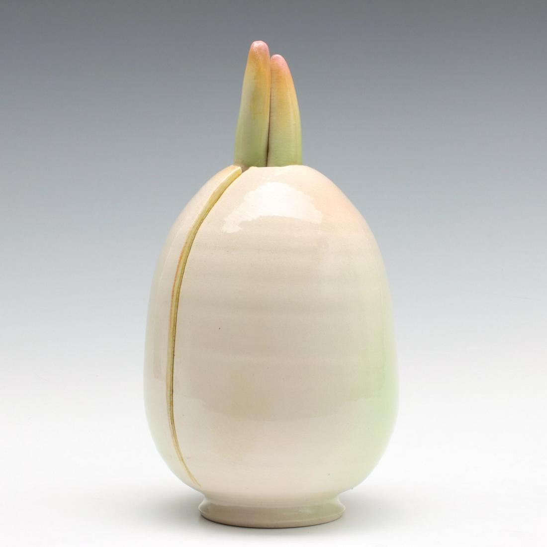 LINDA LIGHTON (20TH C. AMERICAN) CERAMIC SCULPTURE (1 of 14)