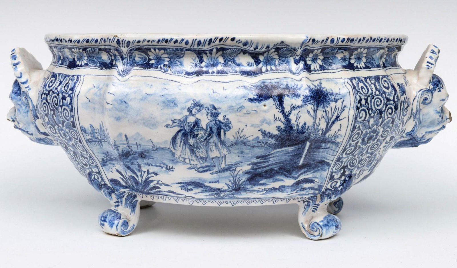 AN IMPRESSIVE 18TH C. DELFT VESSEL ATTR ALBERTUS KIELL (1 of 12)