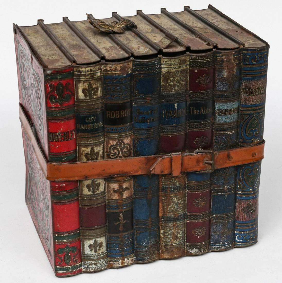 A HUNTLEY PALMER WAVERLY NOVELS BISCUIT TIN (1 of 10)