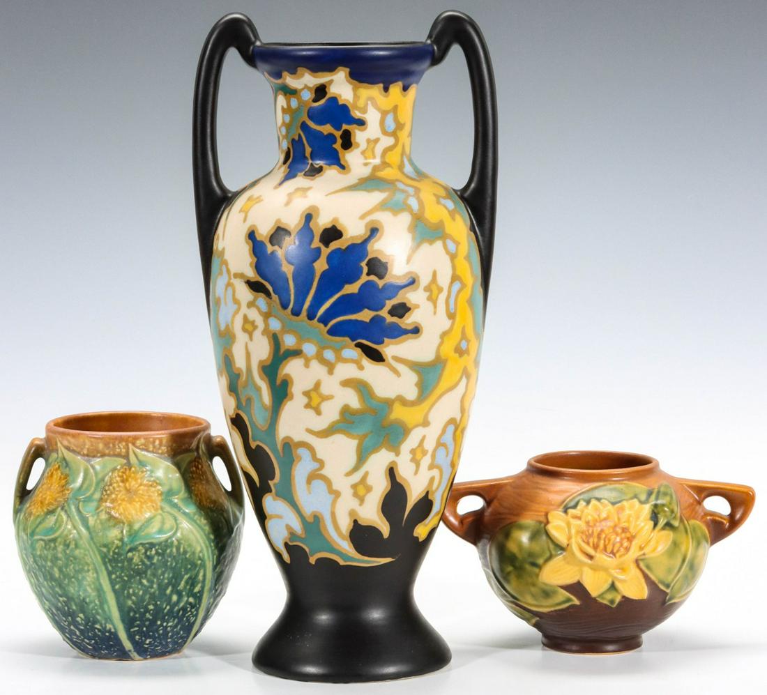 ROSEVILLE SUNFLOWER AND OTHER COMMERCIAL ART POTTERY (1 of 13)