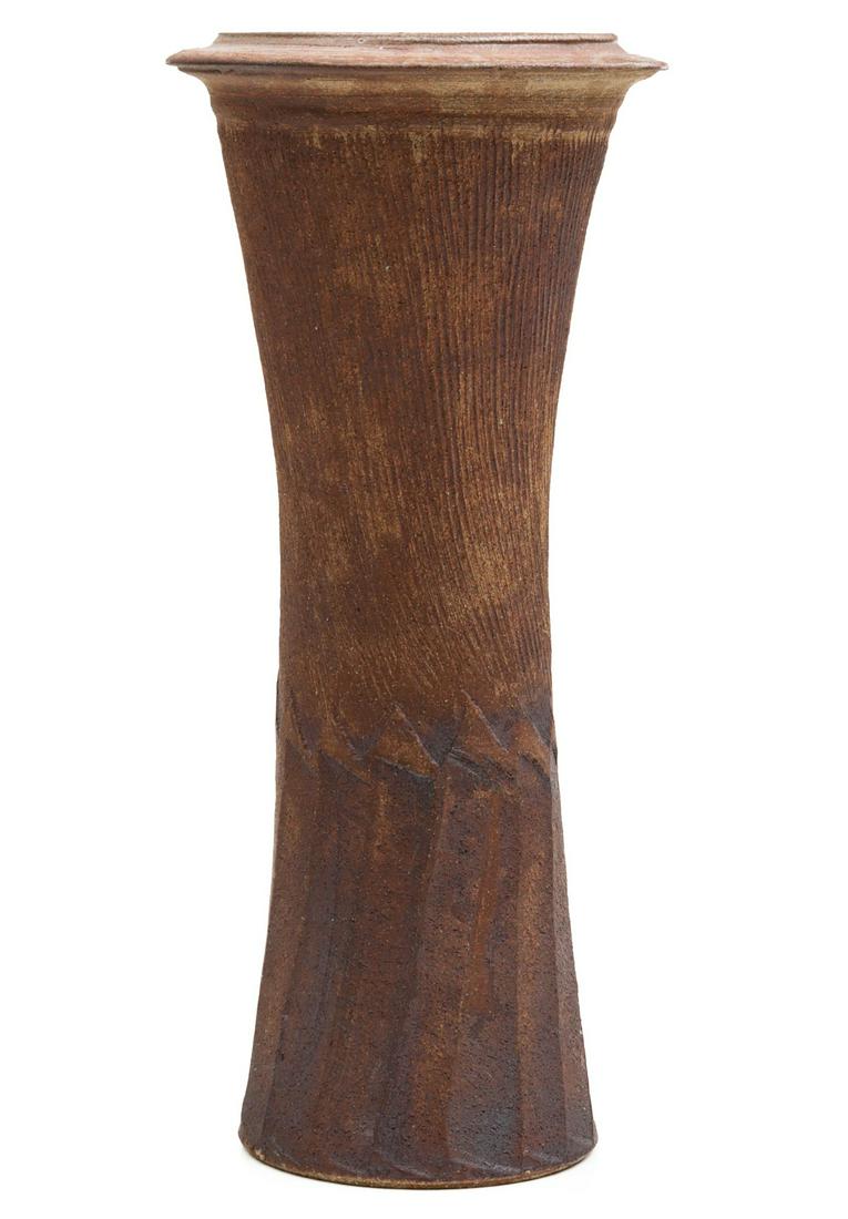 A 22-INCH STONEWARE STUDIO POTTERY VASE (1 of 12)