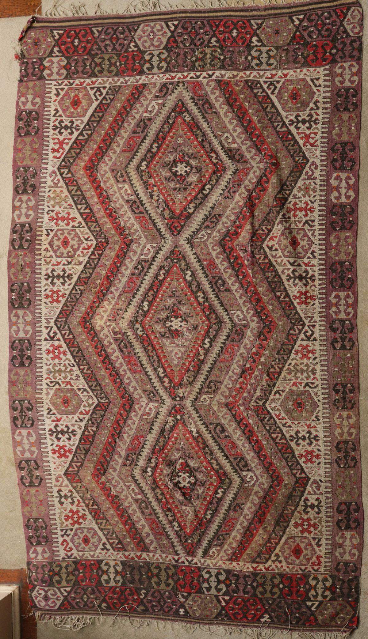 AN EARLY 20TH CENTURY CAUCASIAN KILIM (1 of 10)