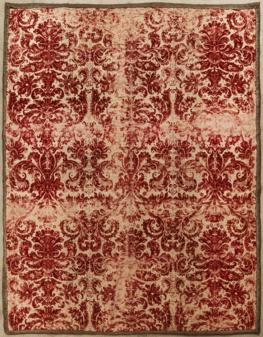 AN 18TH/19TH C. FRENCH TEXTILE WITH METALLIC THREAD (1 of 14)