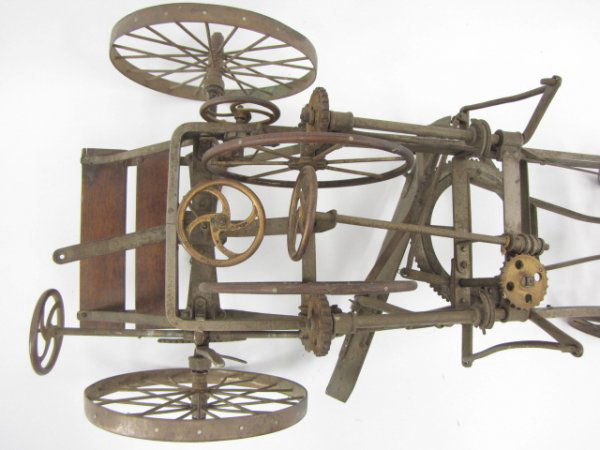 RARE & EARLY SALESMAN&rsquo;S SAMPLE ROAD GRADER, HORSE DRAWN : Lot 20