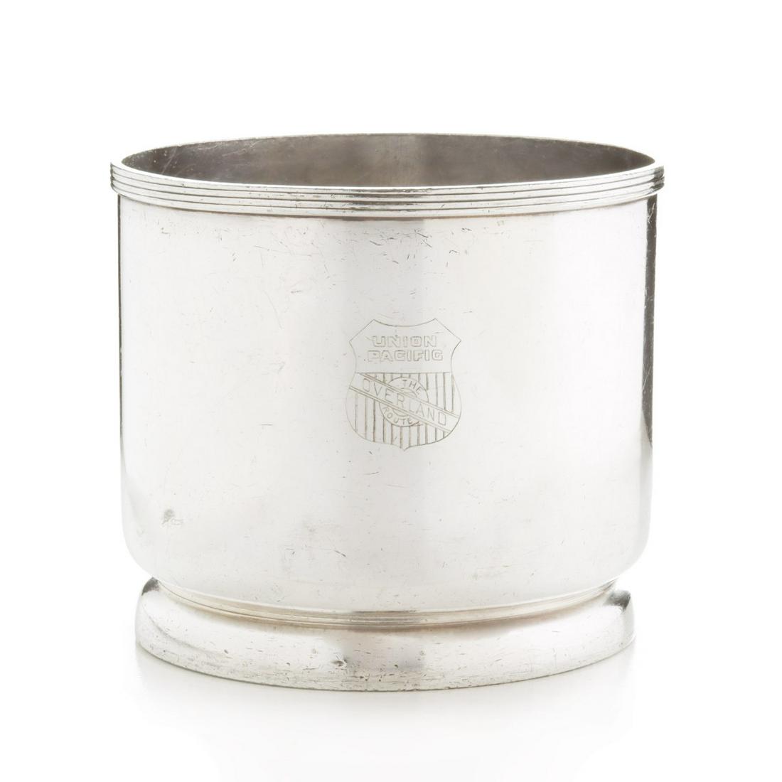 A U.P.R.R SILVER PLATE ICE BUCKET W/OVERLAND ROUTE LOGO (1 of 8)