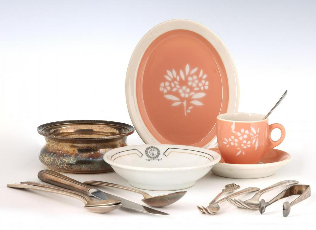 A COLLECTION OF ILLINOIS CENTRAL. CHINA & SILVER PLATE (1 of 20)