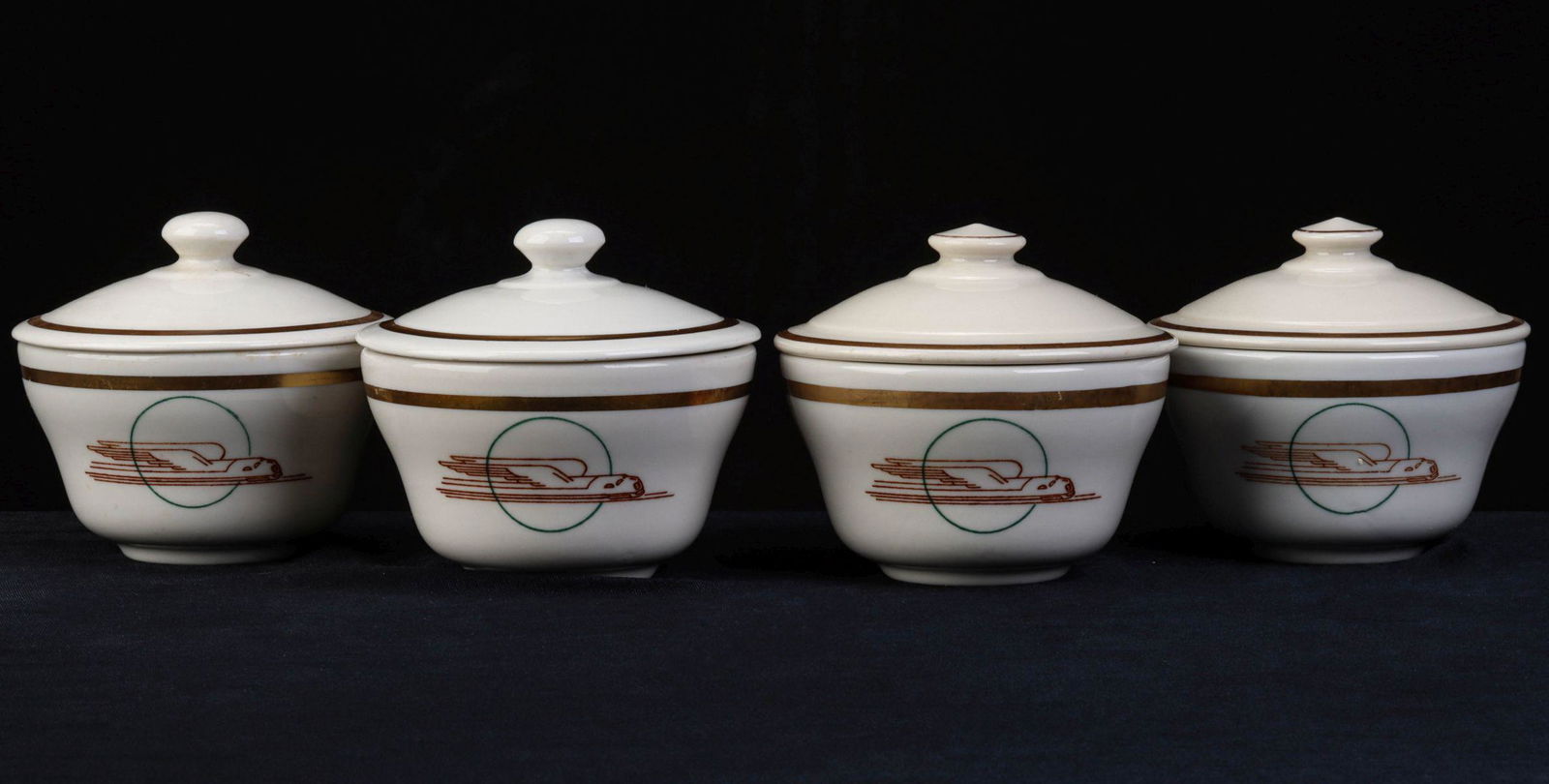 UNION PACIFIC RR 'WINGED STREAMLINER' COVERED CUSTARDS (1 of 7)