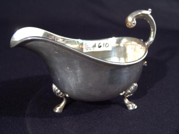 CIRCA 1913 ENGLISH STERLING SILVER FOOTED SAUCE BO