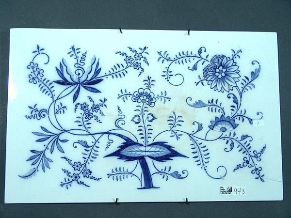 LARGE BLUE ONION PATTERN FLOW BLUE LIKE TILE 9.5 x: LARGE BLUE ONION PATTERN FLOW BLUE LIKE TILE 9.5 x 15 inches with 2 inch line visible from front. Light craze stain insmall area, no other chips, cracks or repairs.