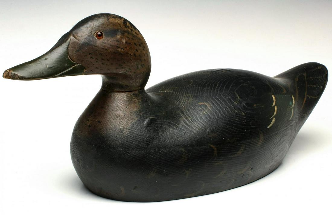 A FINE ANTIQUE DECOY (1 of 13)