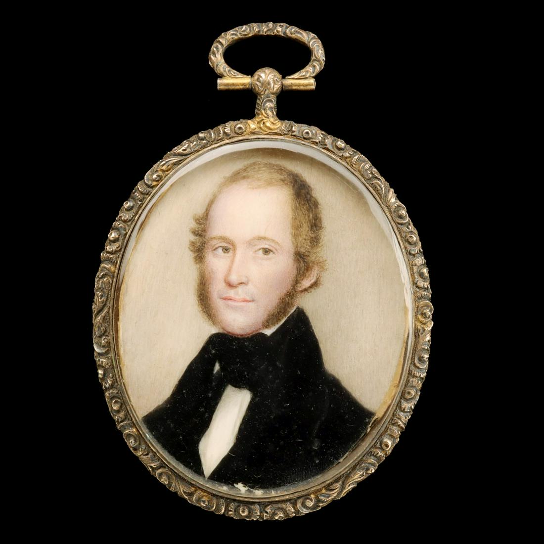 FINE 19TH C. MINIATURE PORTRAIT OF A GENTLEMAN (1 of 10)