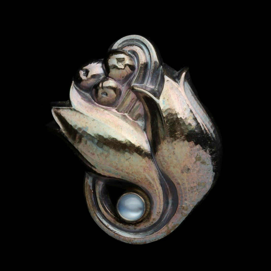 A FINE GEORG JENSEN TULIP BROOCH WITH MOONSTONE (1 of 7)