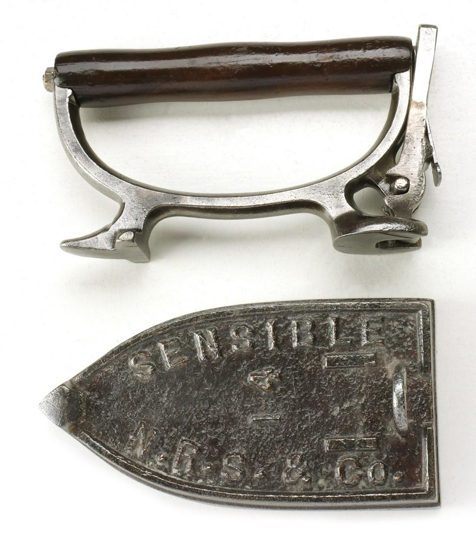 A 'SENSIBLE' SAD IRON WITH REMOVABLE HANDLE (1 of 7)