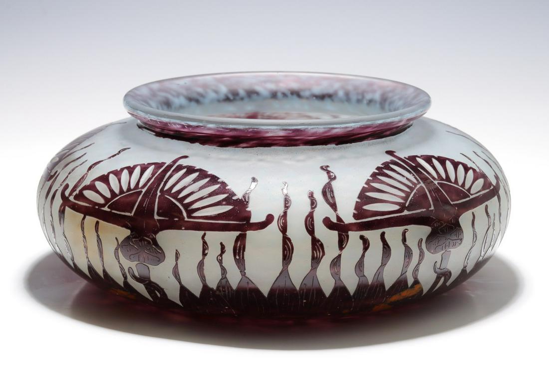 A SCHNEIDER ART DECO CAMEO GLASS VASE SIGNED LA VERRE (1 of 20)